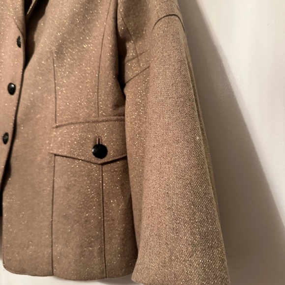 Banana Republic wool blend tailored blazer. - Picture 2 of 14